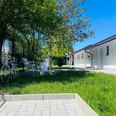 Mafmaf Tiny - Incasare Cu Card De Vacanta Năvodari