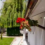 Mafmaf Tiny Case de vacanță *