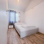 Mafmaf Tiny *