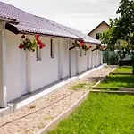 Mafmaf Tiny Case de vacanță