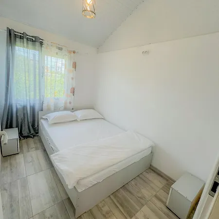 Mafmaf Tiny - Incasare Cu Card De Vacanta Tatil Evi