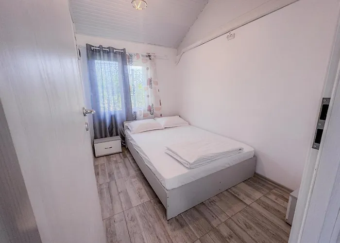 Mafmaf Tiny * Năvodari